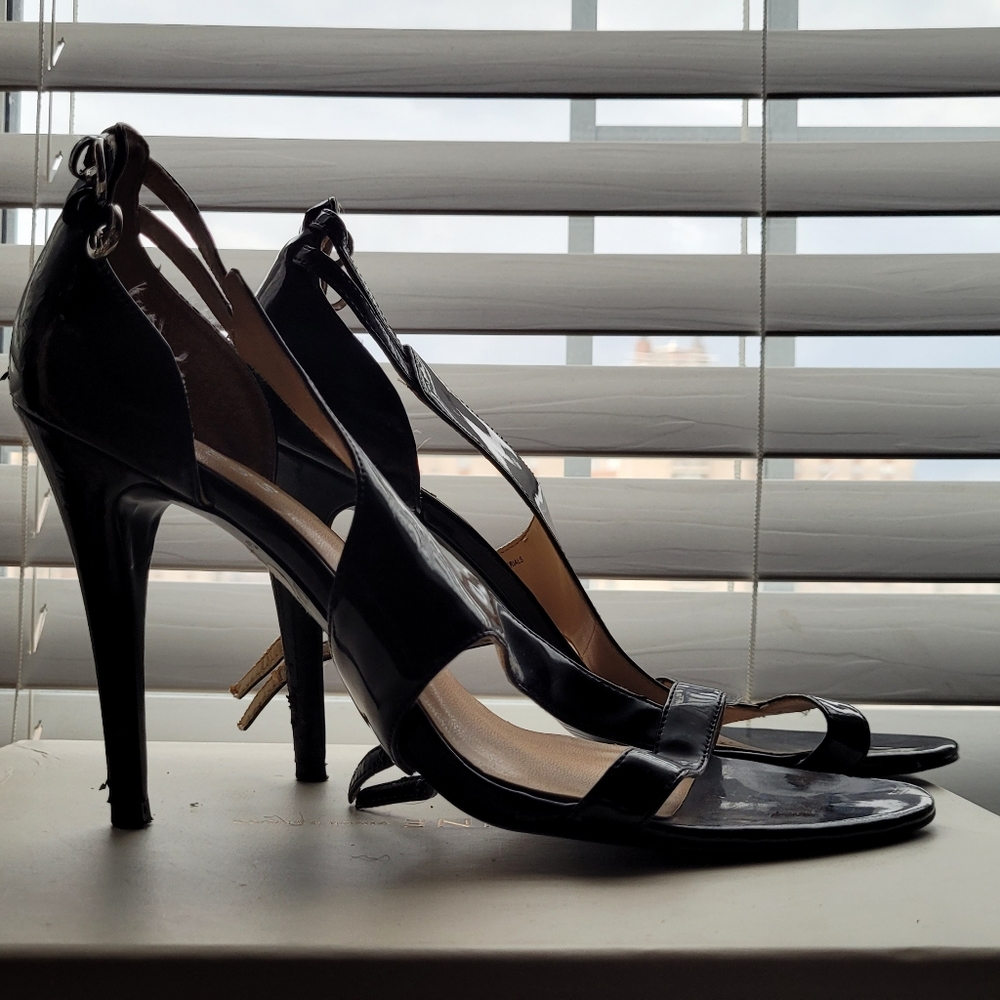 Guess Size 9.5 Heels